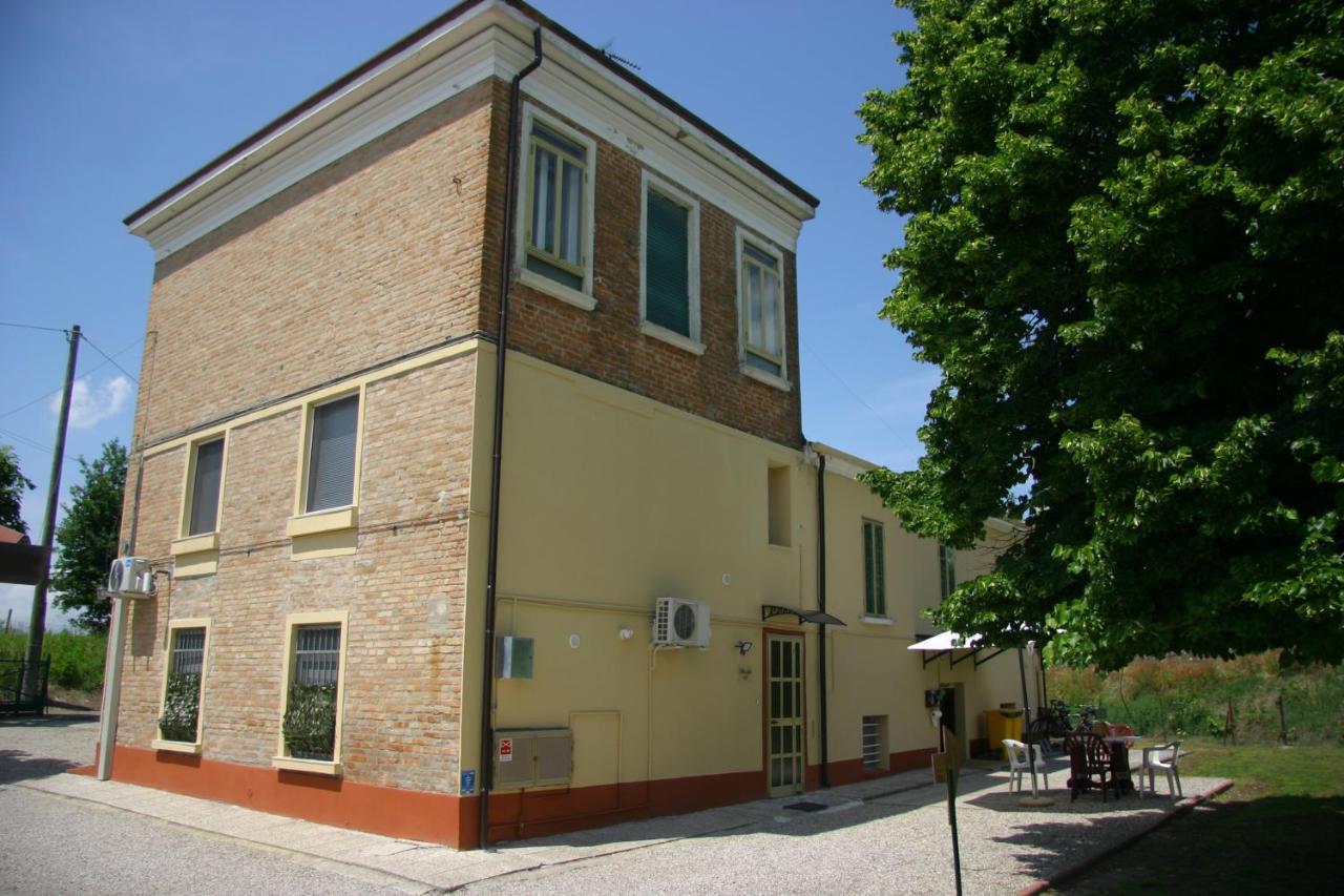 Villa Lilli Ferrara Esterno foto